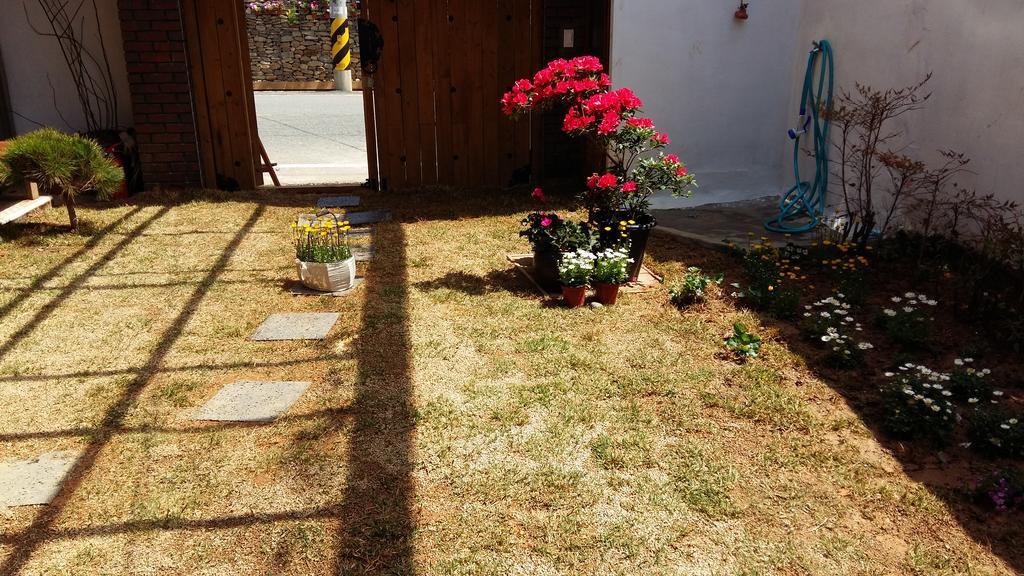 Yujeong Hanok Guesthouse Mokpo Esterno foto