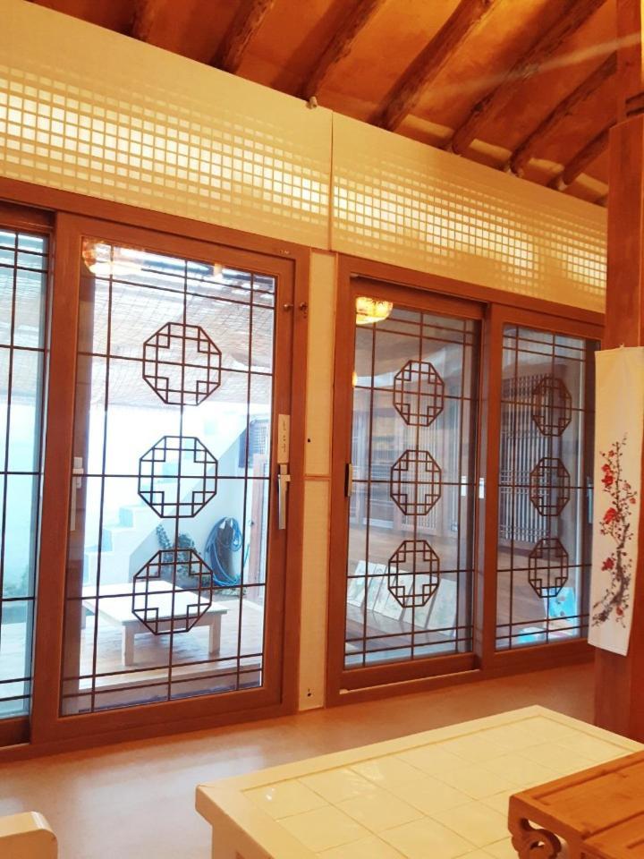 Yujeong Hanok Guesthouse Mokpo Esterno foto
