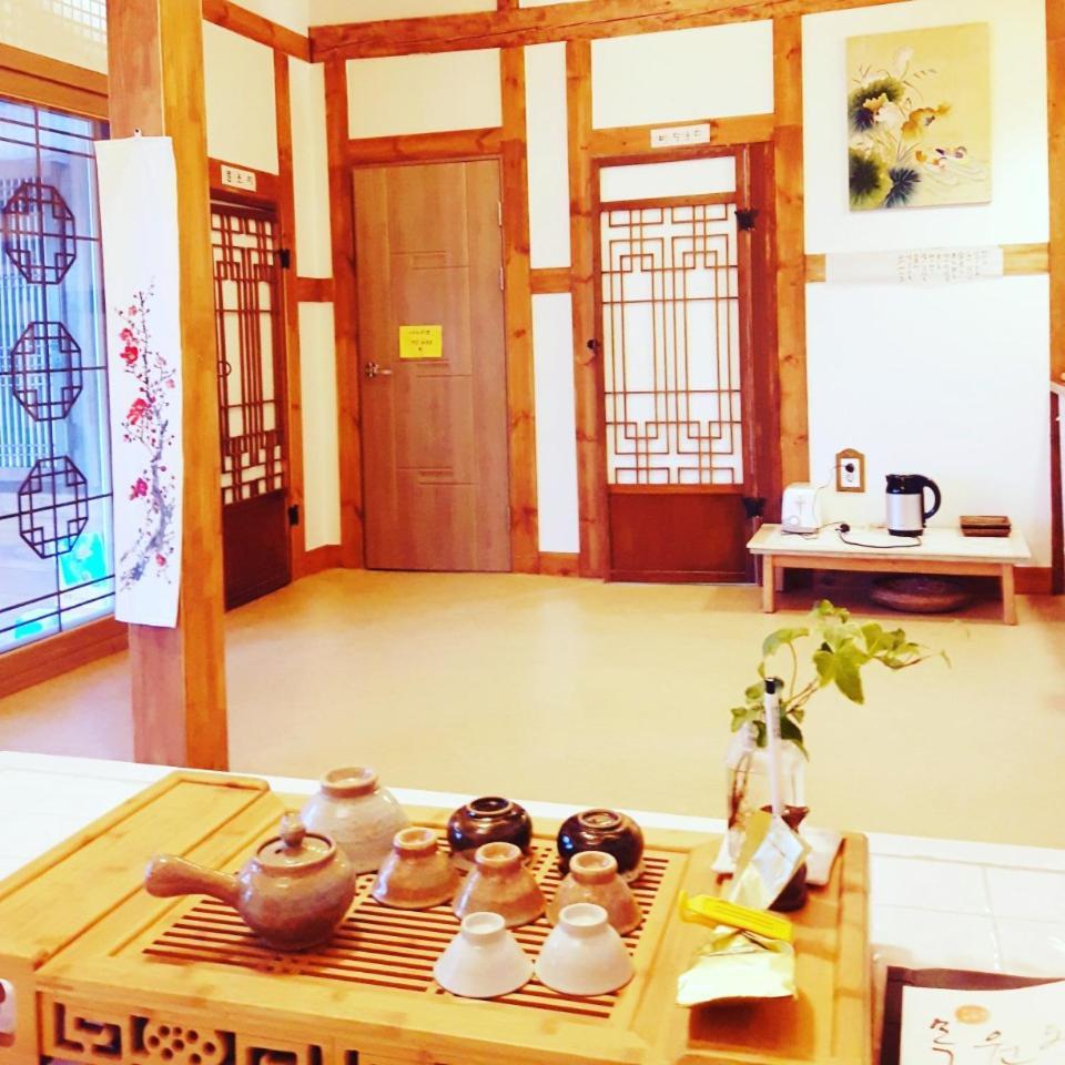Yujeong Hanok Guesthouse Mokpo Esterno foto